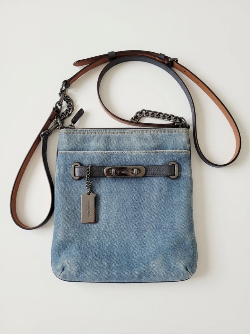COACH Swagger Swingpack Crossbody Denim Leather Handbag Gunmetal